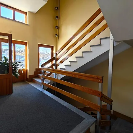 Hostdomus - La Casa Del Maestro Sestriere
